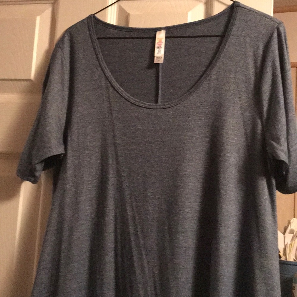Lularoe XS Chambray Perfect T
